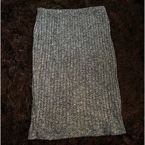 Popular Basics gray midi skirt